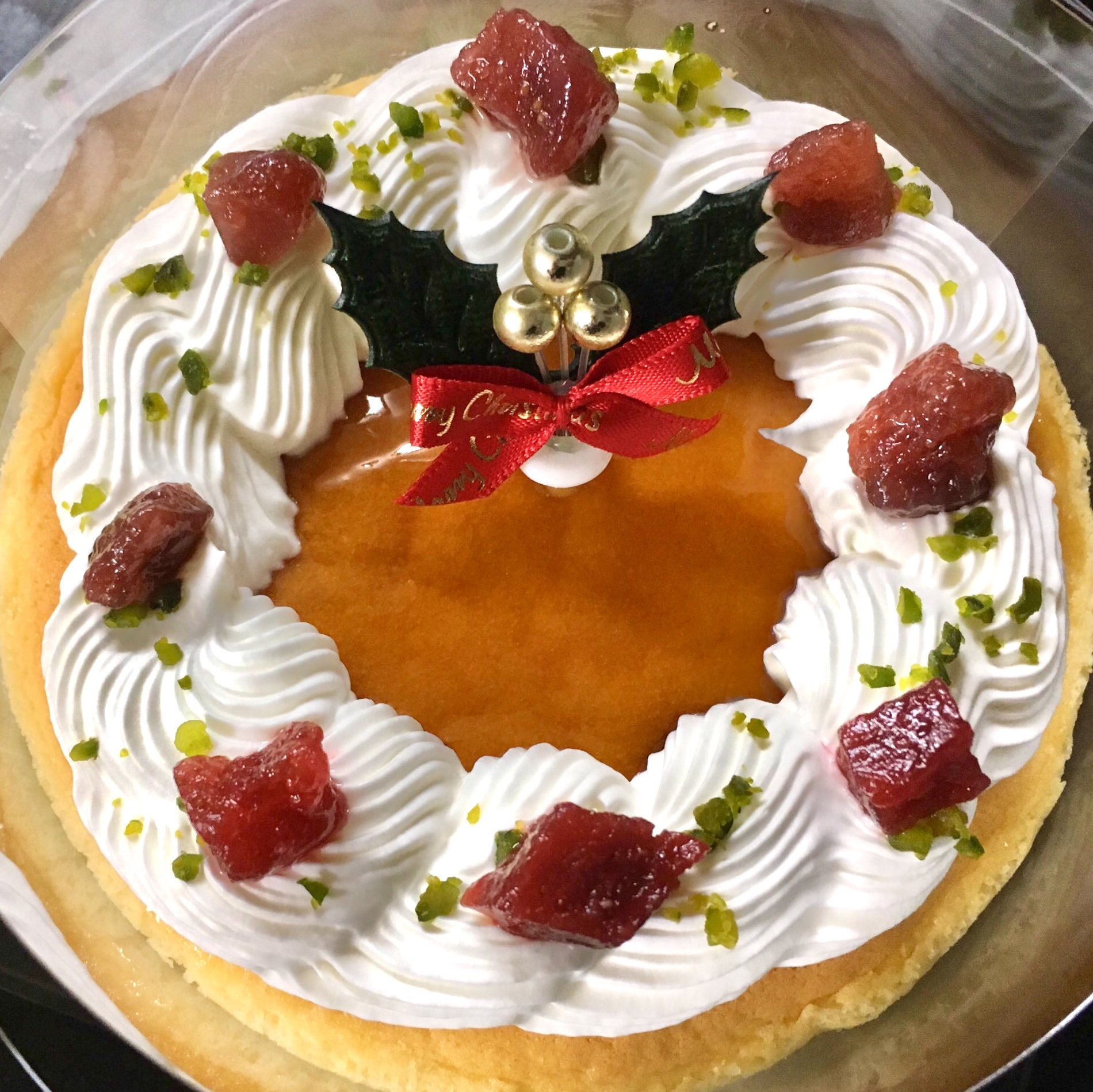 【年始は5日から営業開始です！】わんこたちも首輪を新調しました。