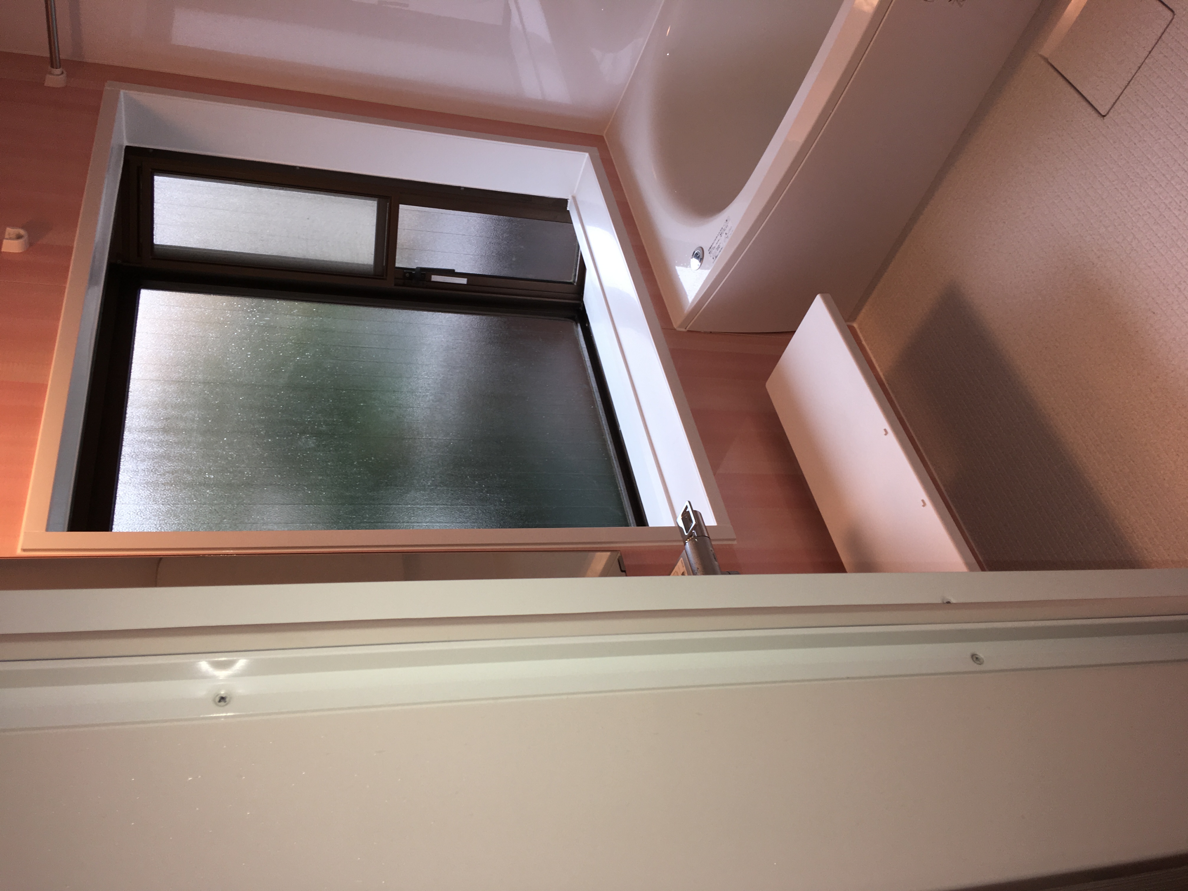 浴室（ユニットバス）の出窓あるある