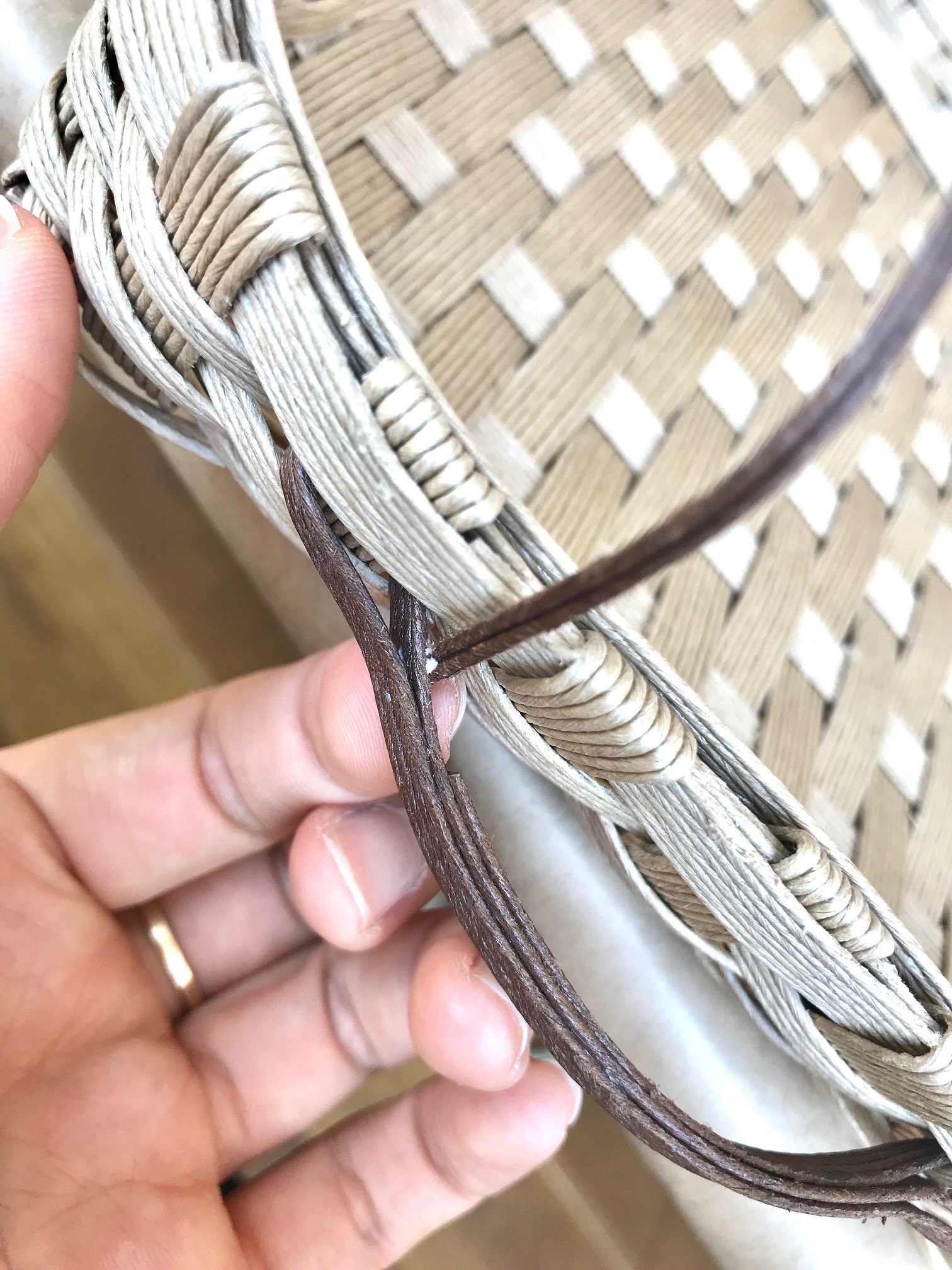 E4BA720B-91C4-4FED-82C1-C5E4B8E89B82