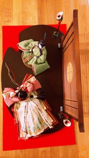 お雛様・・・どこへ収納？