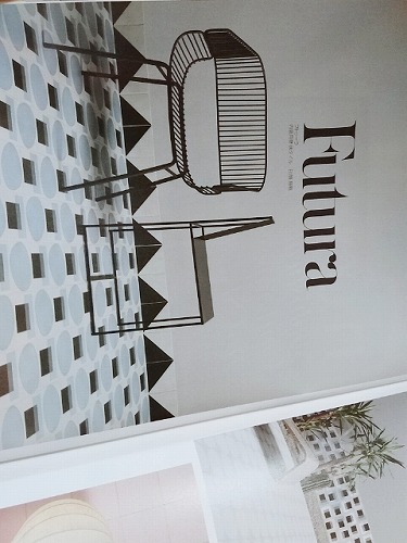 本日のタイル ～ バウハウスに敬意を込めて ～