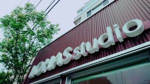 16-08-23-10-56-32-849_deco