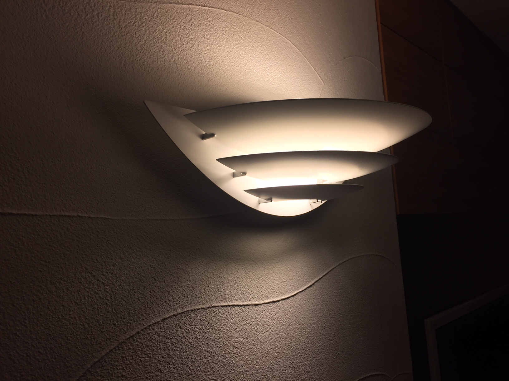 LOHASstudio世田谷の照明器具⑤louis poulsen（ルイスポールセン）Oslo Uplight（オスロ アップライト）