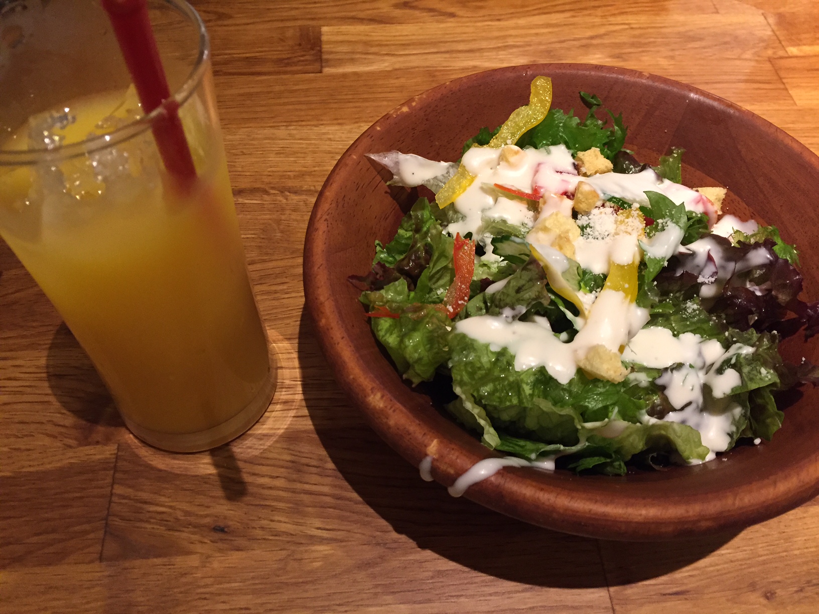 用賀のワイン食堂にてハンバーグランチ