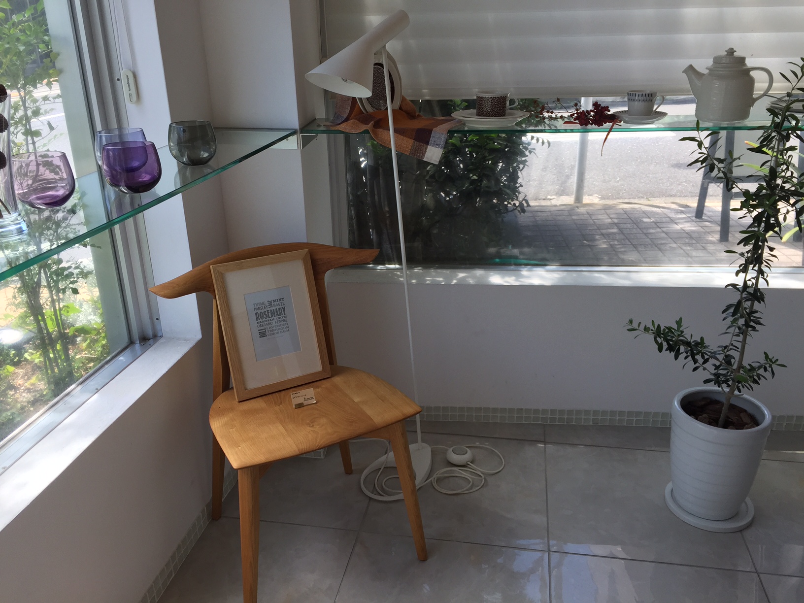 LOHASstudio世田谷の照明器⑦louis poulsen(ルイスポールセン)AJ Floor Stand