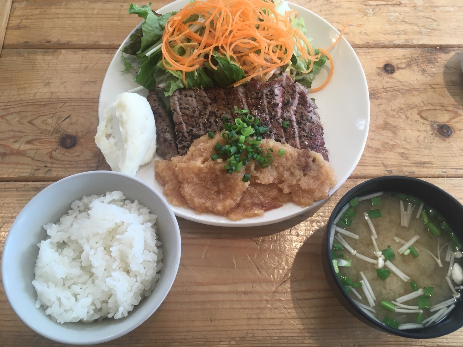 桜新町　無国籍ビストロ 錨屋
