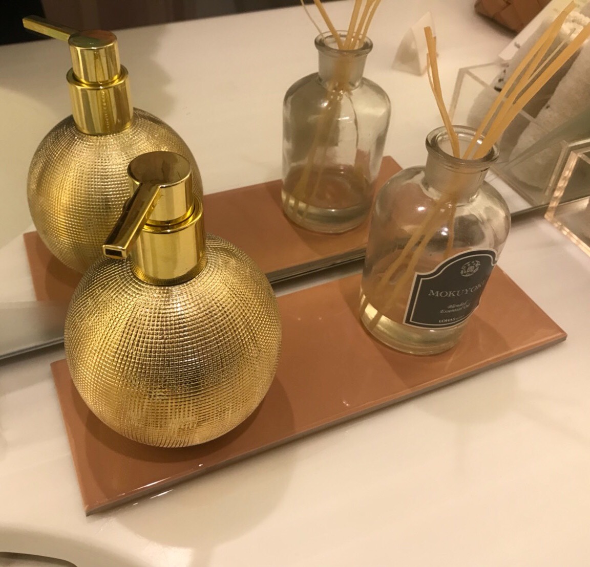 ハンドソープディスペンサー