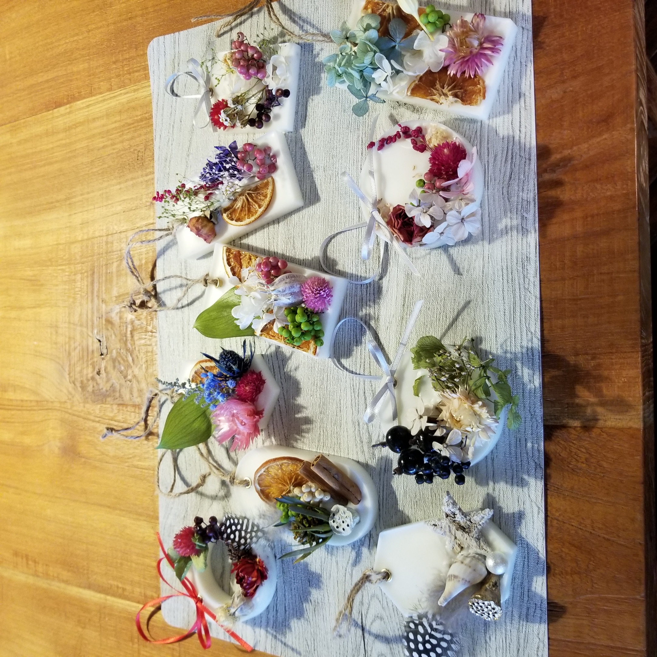 いい香りの空間でサシェ作り