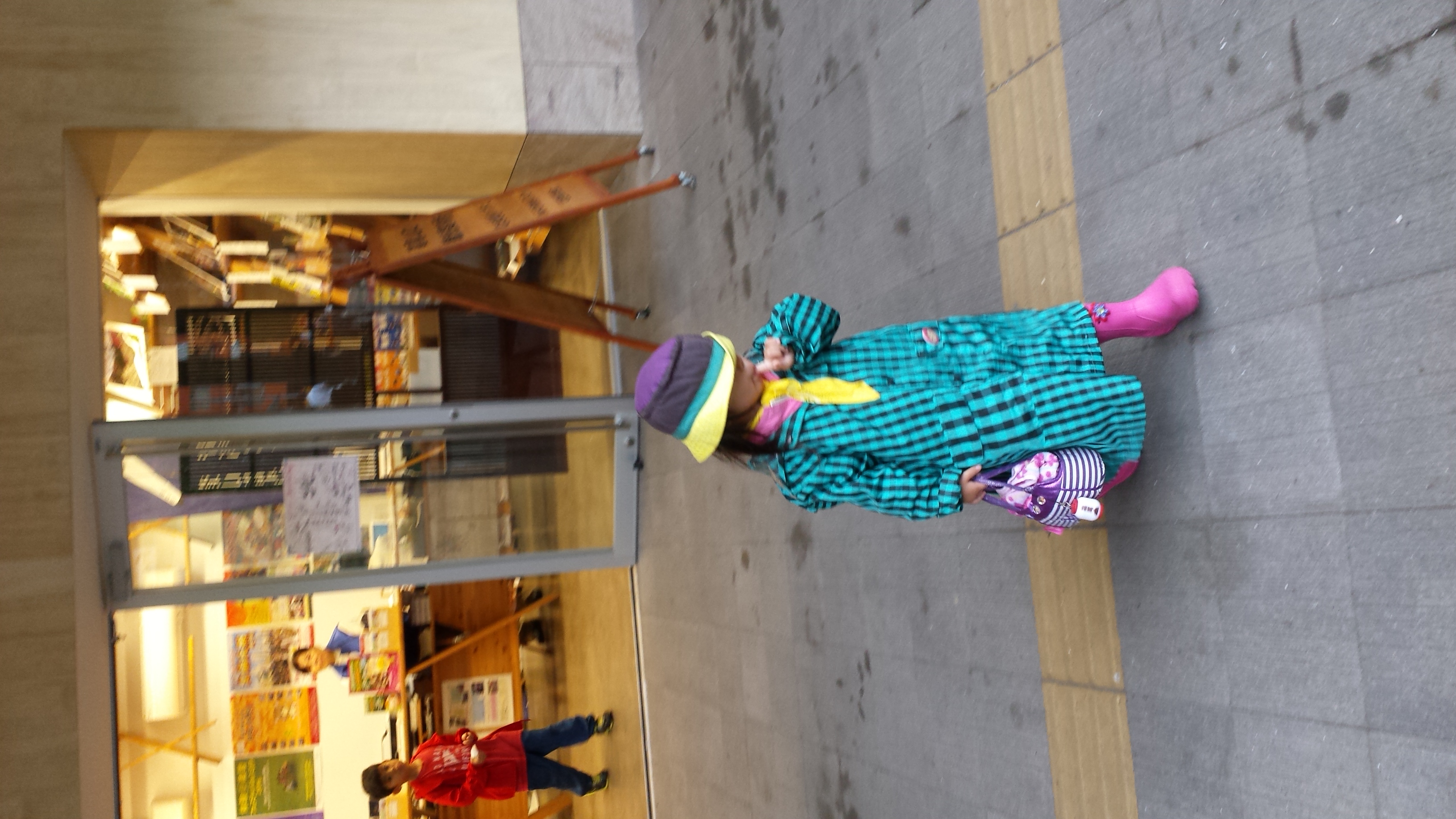 雨の日の高尾山～必見！！隈研吾氏がデザインした高尾山口駅～