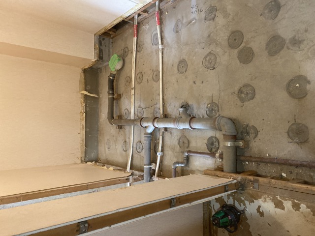 マンション 内部 部分解体