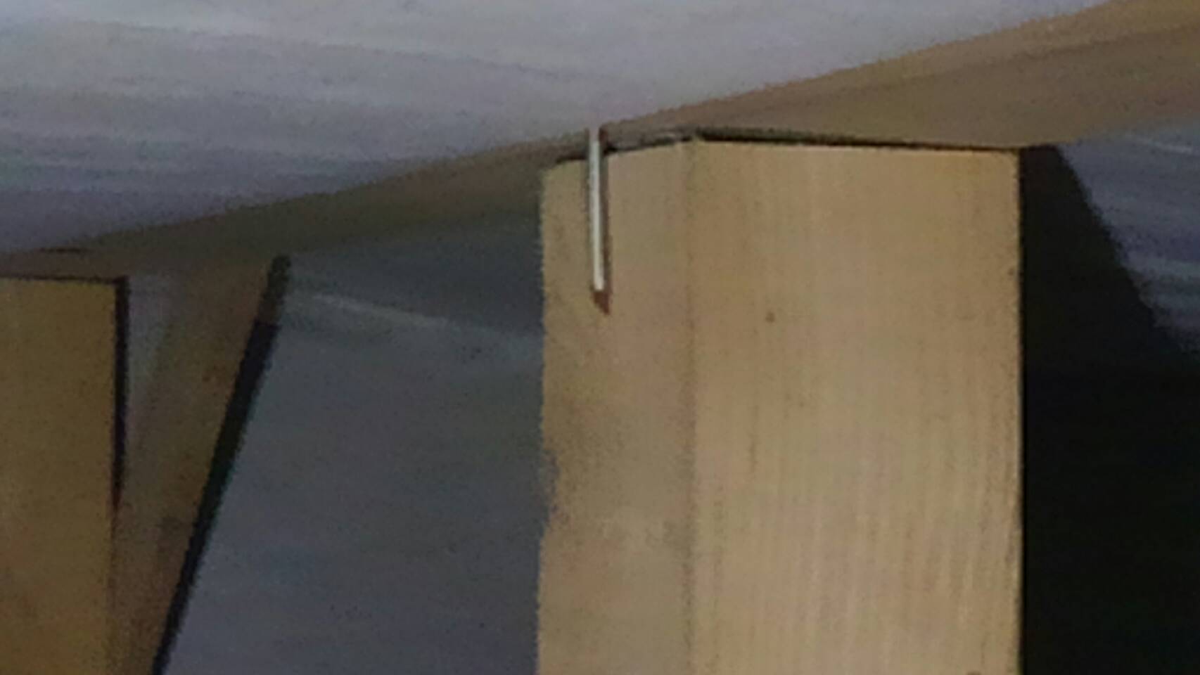 地盤沈下による室内床振動