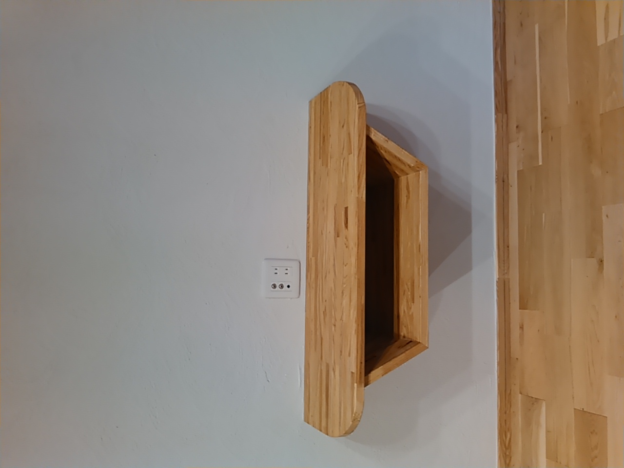 １点物の造作テレビボード