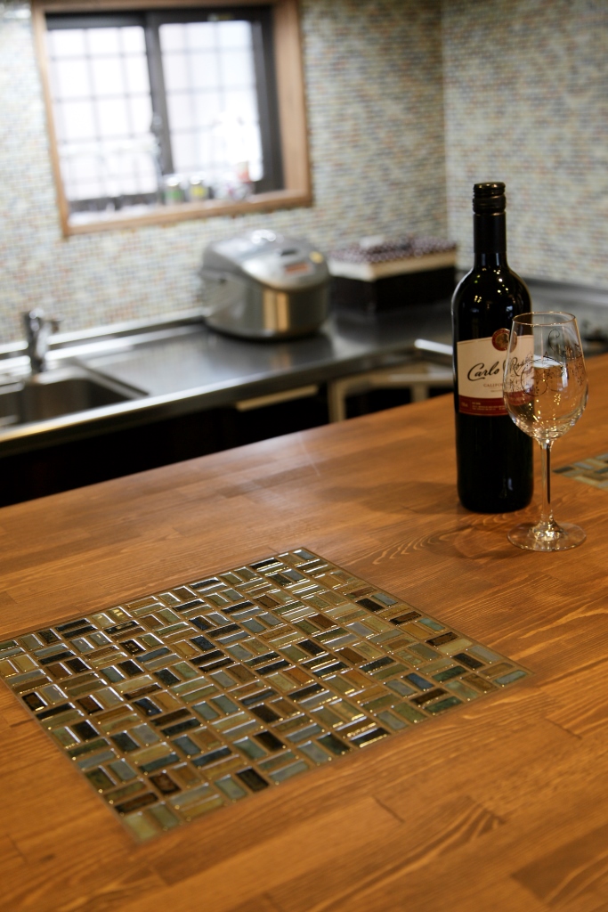 T様邸のキッチンと造作カウンター