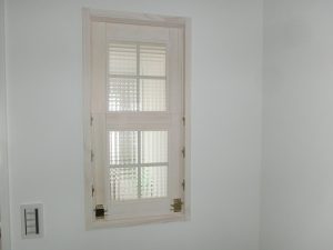 インテリアウインドウ　うら