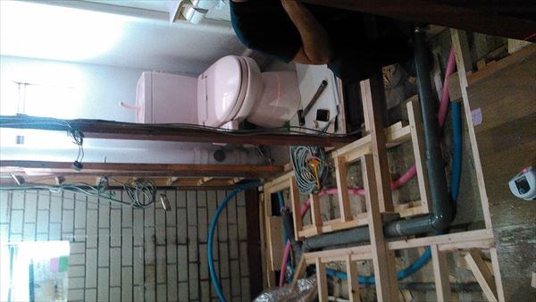 床の段差を揃える為に！