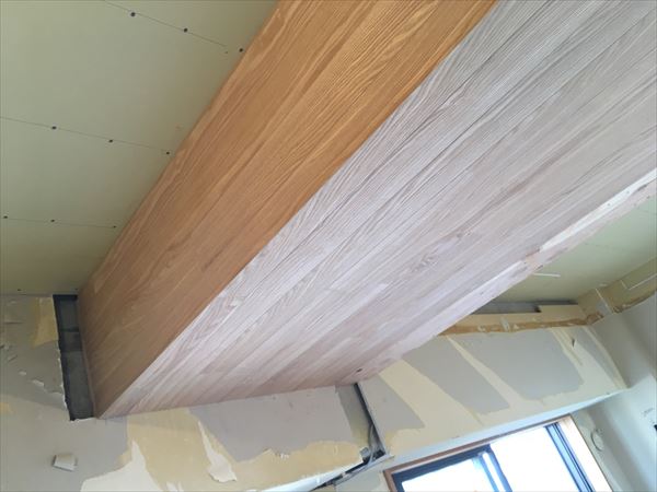 マンションの梁部分に化粧！！