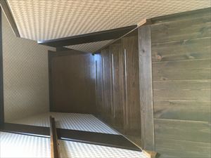 2階廊下のフローリング張りと階段小口