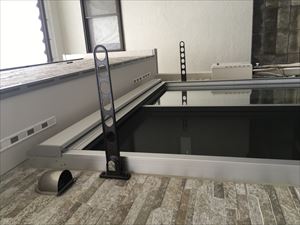 窓壁用物干し（ホスクリーン）！