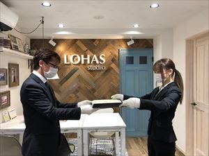 4620693218533626212.d9435ffcc648b4c90cba60f5a880e1d8.20040303_R