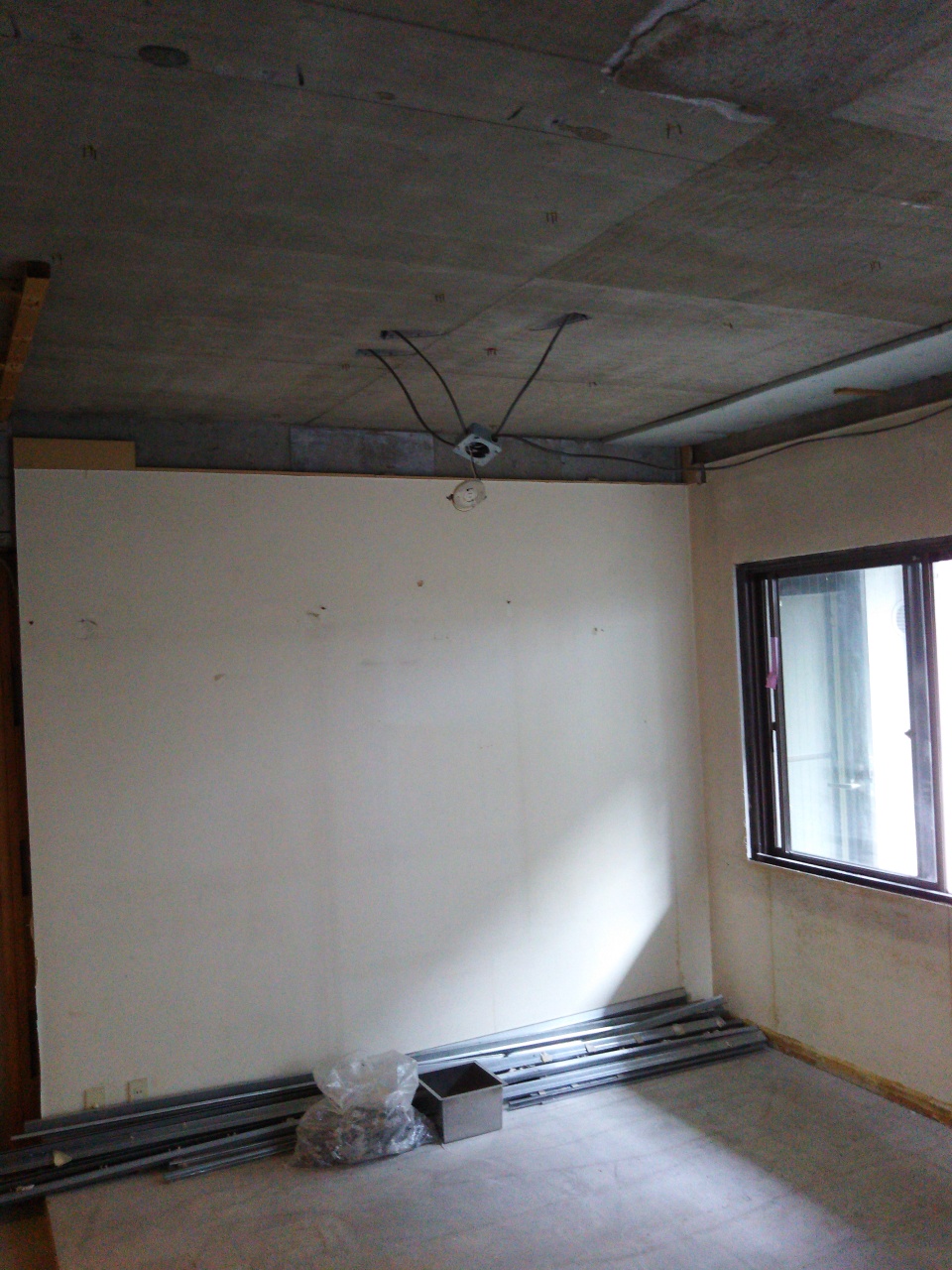 中古を買ってリフォーム　W様邸　本棚＆カウンターデスク