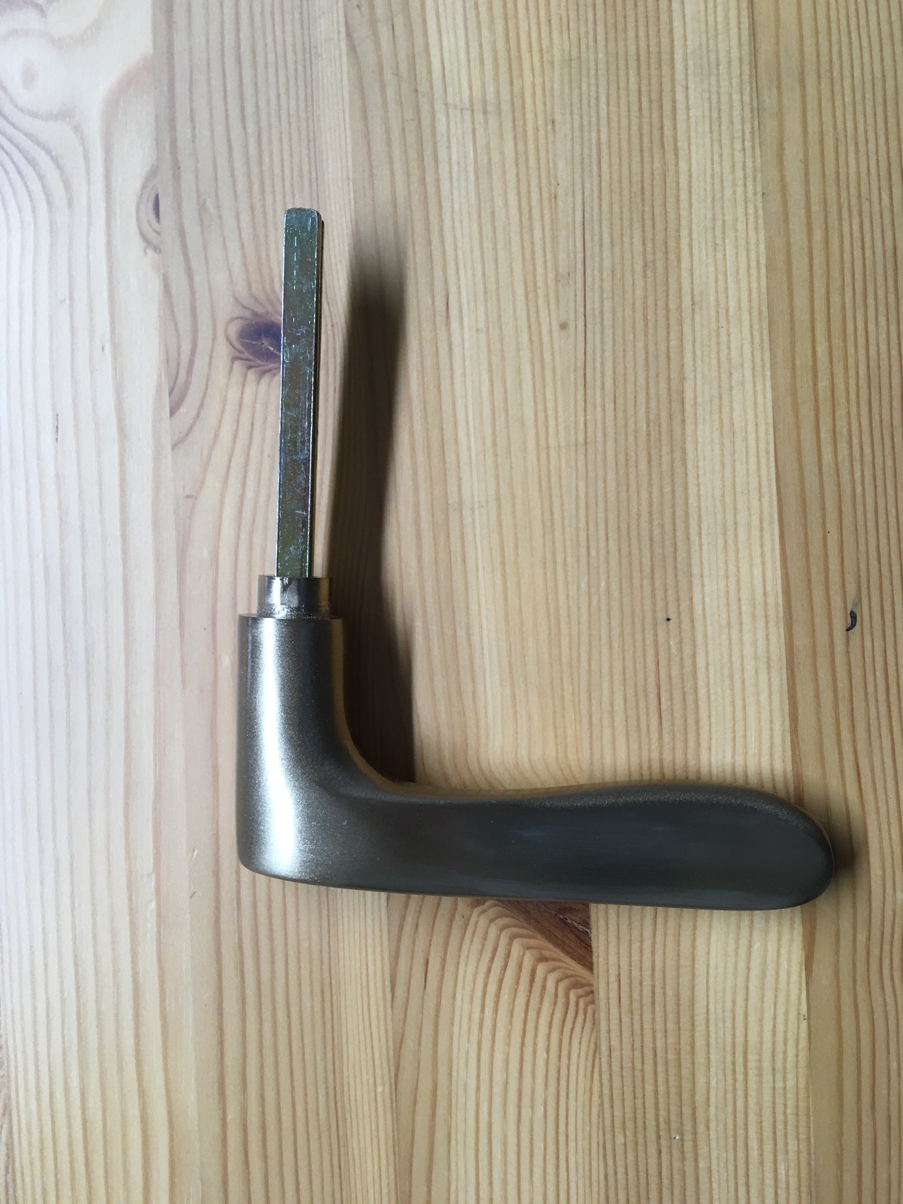 ドアレバーハンドルだけの交換って。