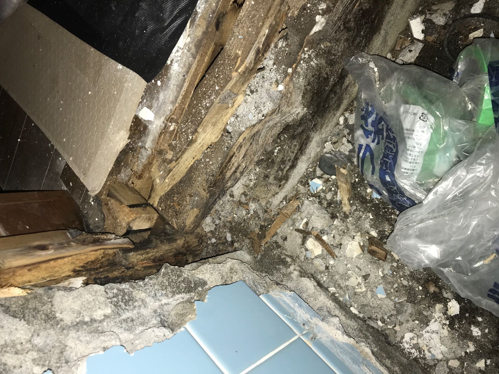 今年はお風呂の工事が多い。