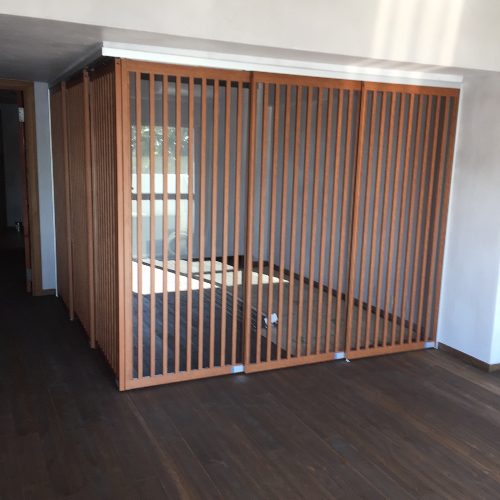 EM漆喰　シルバーグレー色