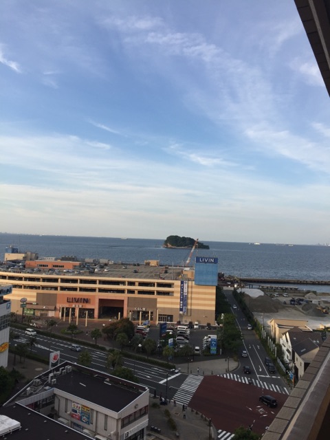 海の近くのマンション