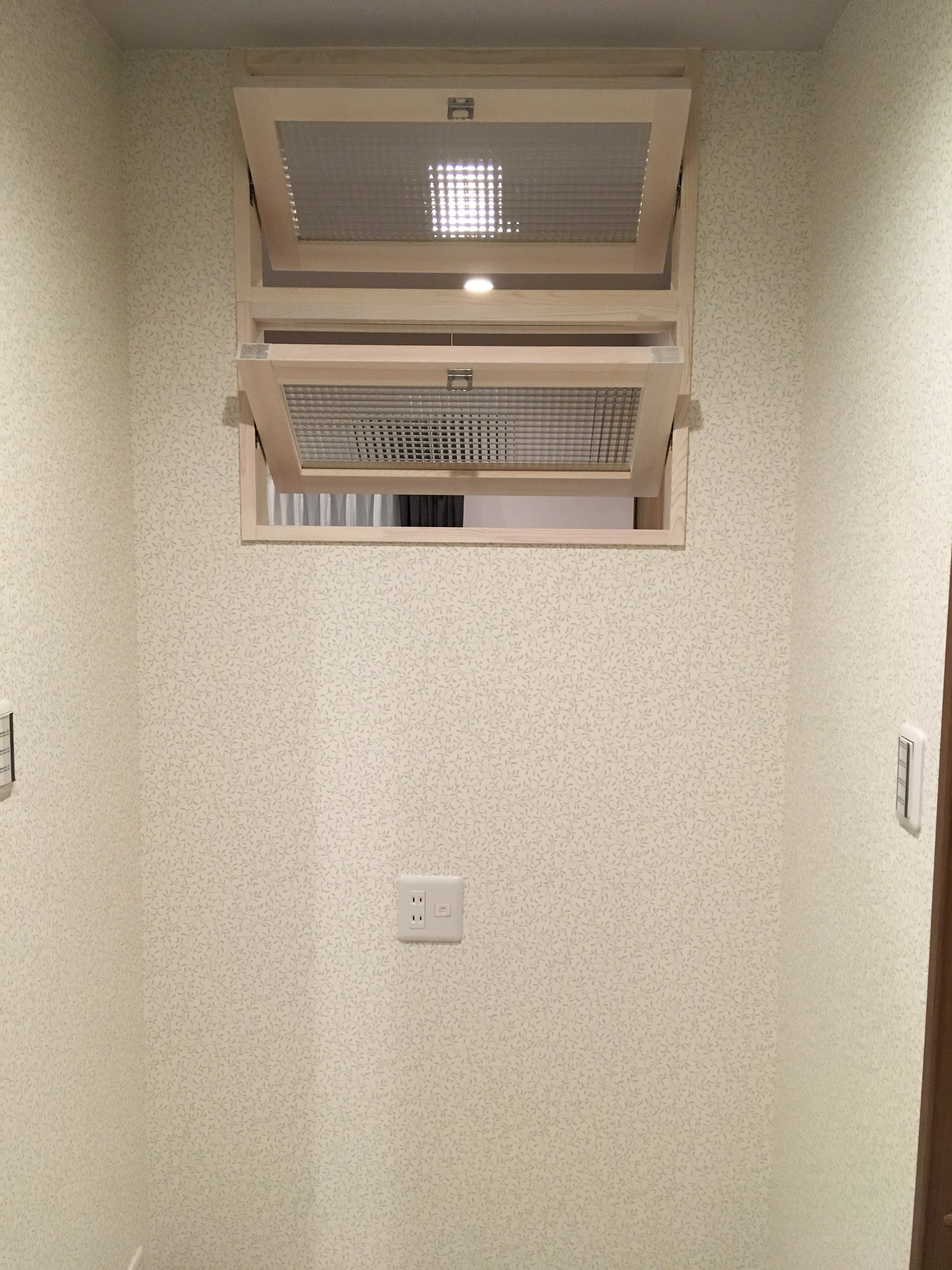 造作窓　無垢　LOHASmaterial