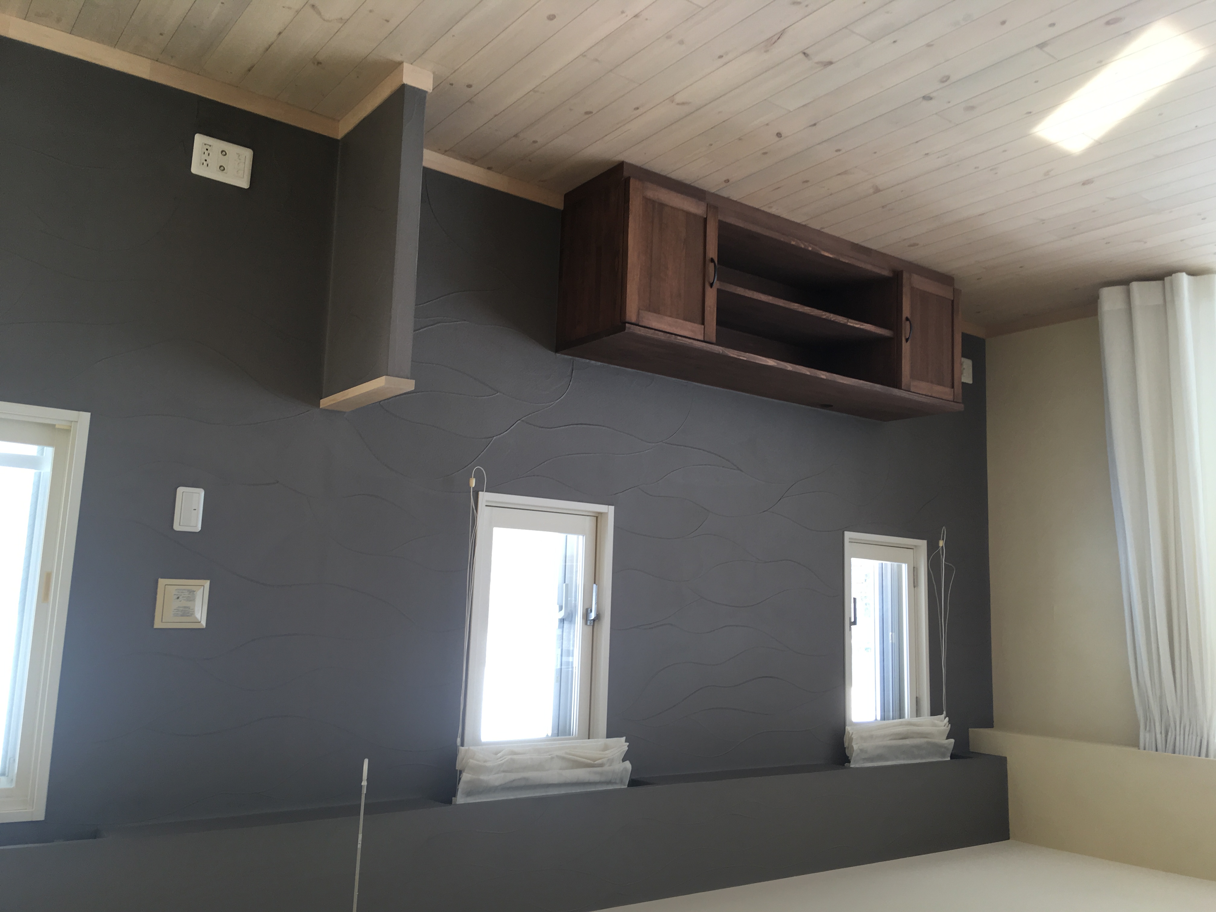 珪藻土　淡墨　調湿効果