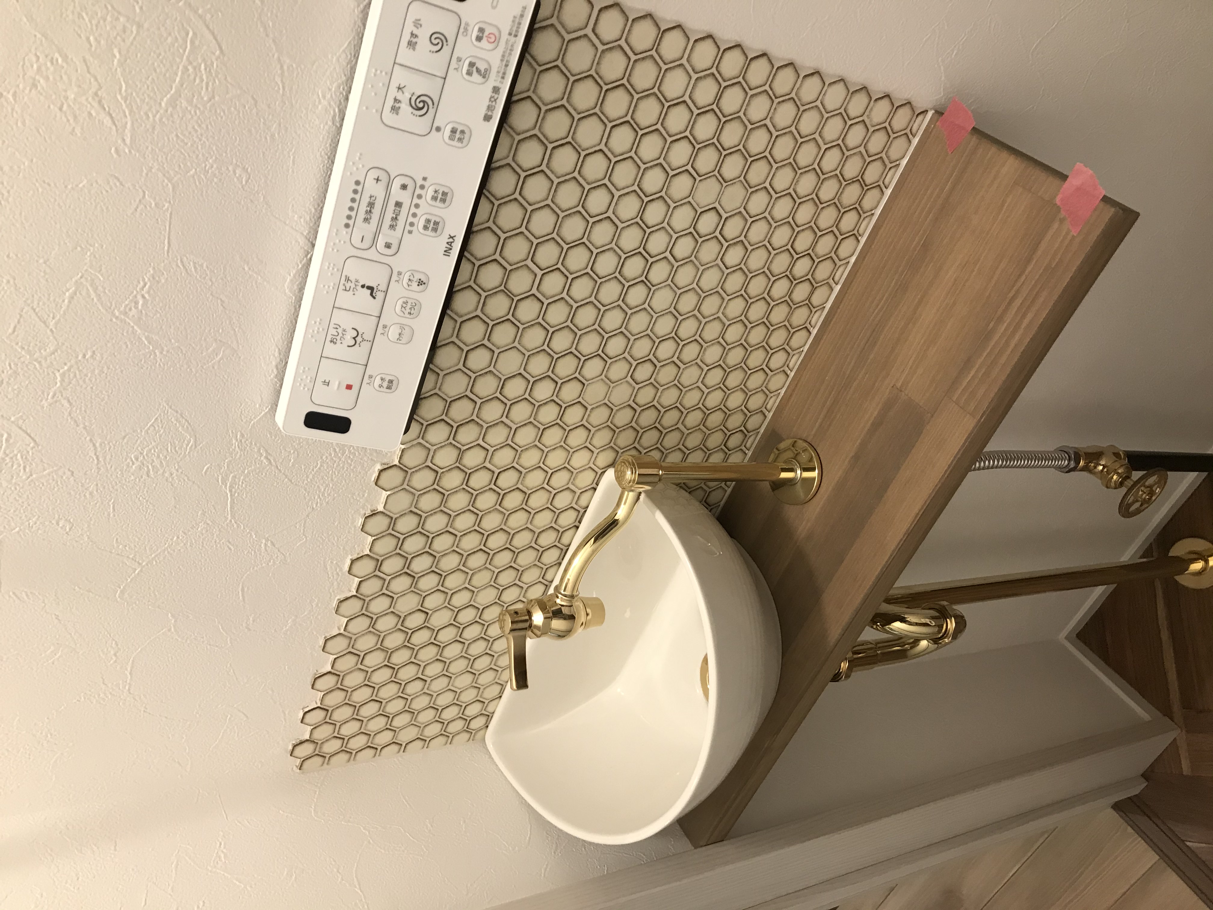 トイレ　手洗い　造作ボウル