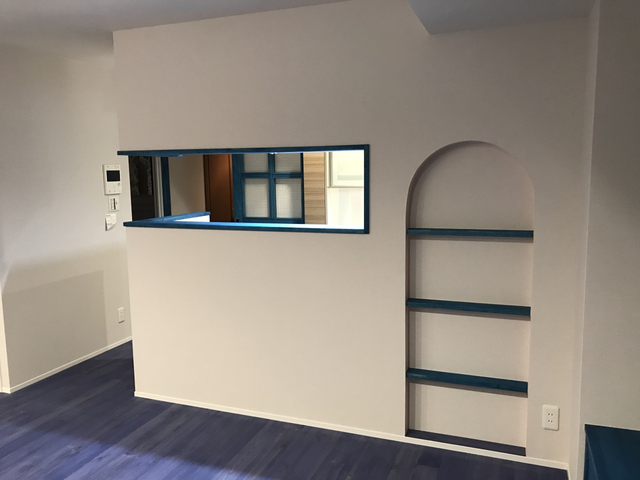 小上がり造作　アクセントクロス