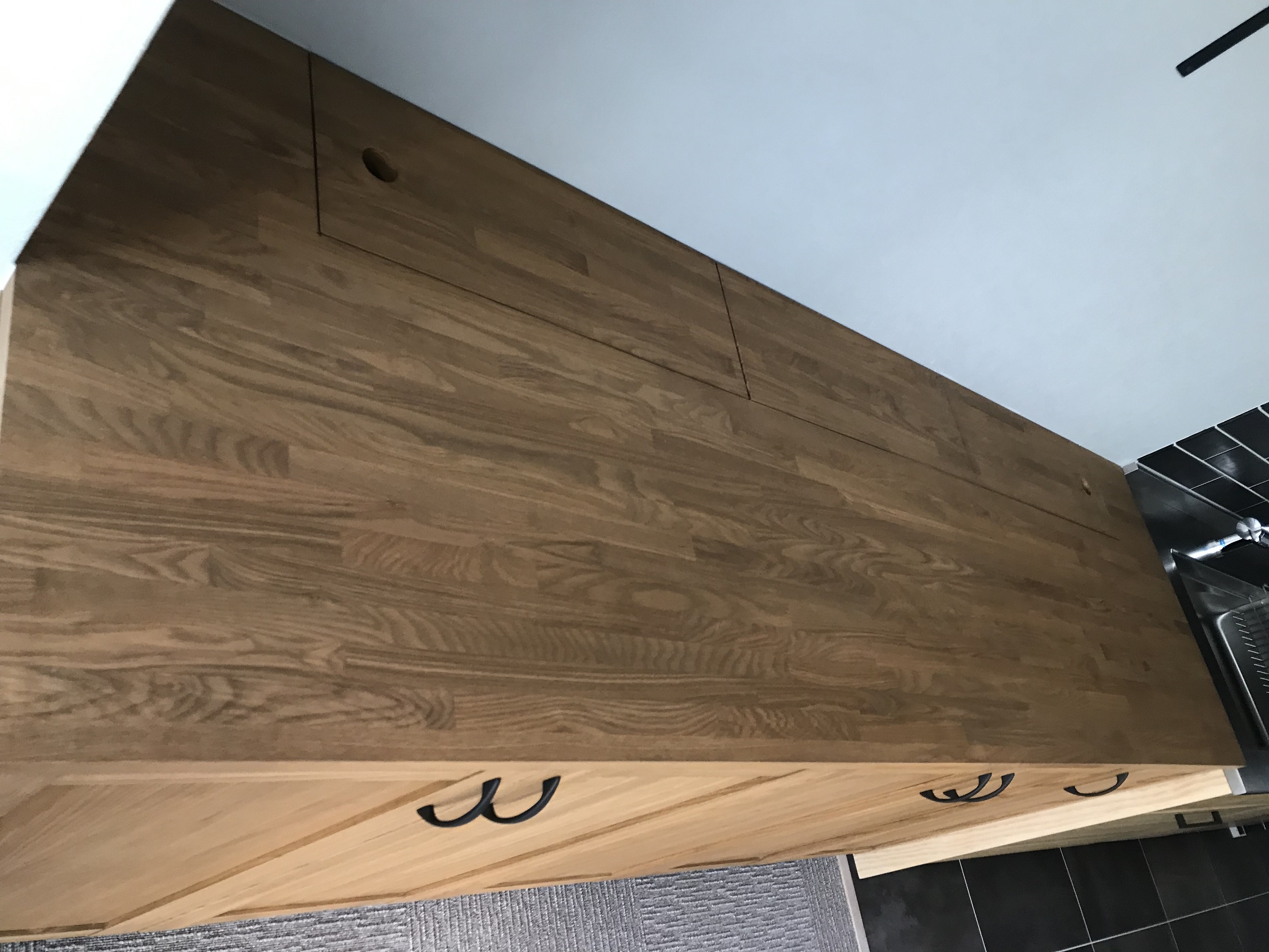 造作家具　カウンター　配線開口