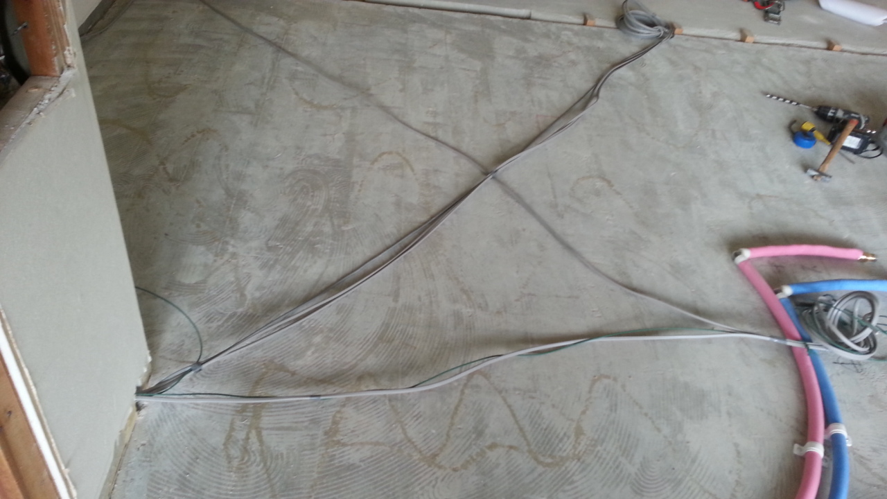 磯子区　I様邸　先行配線、配管工事