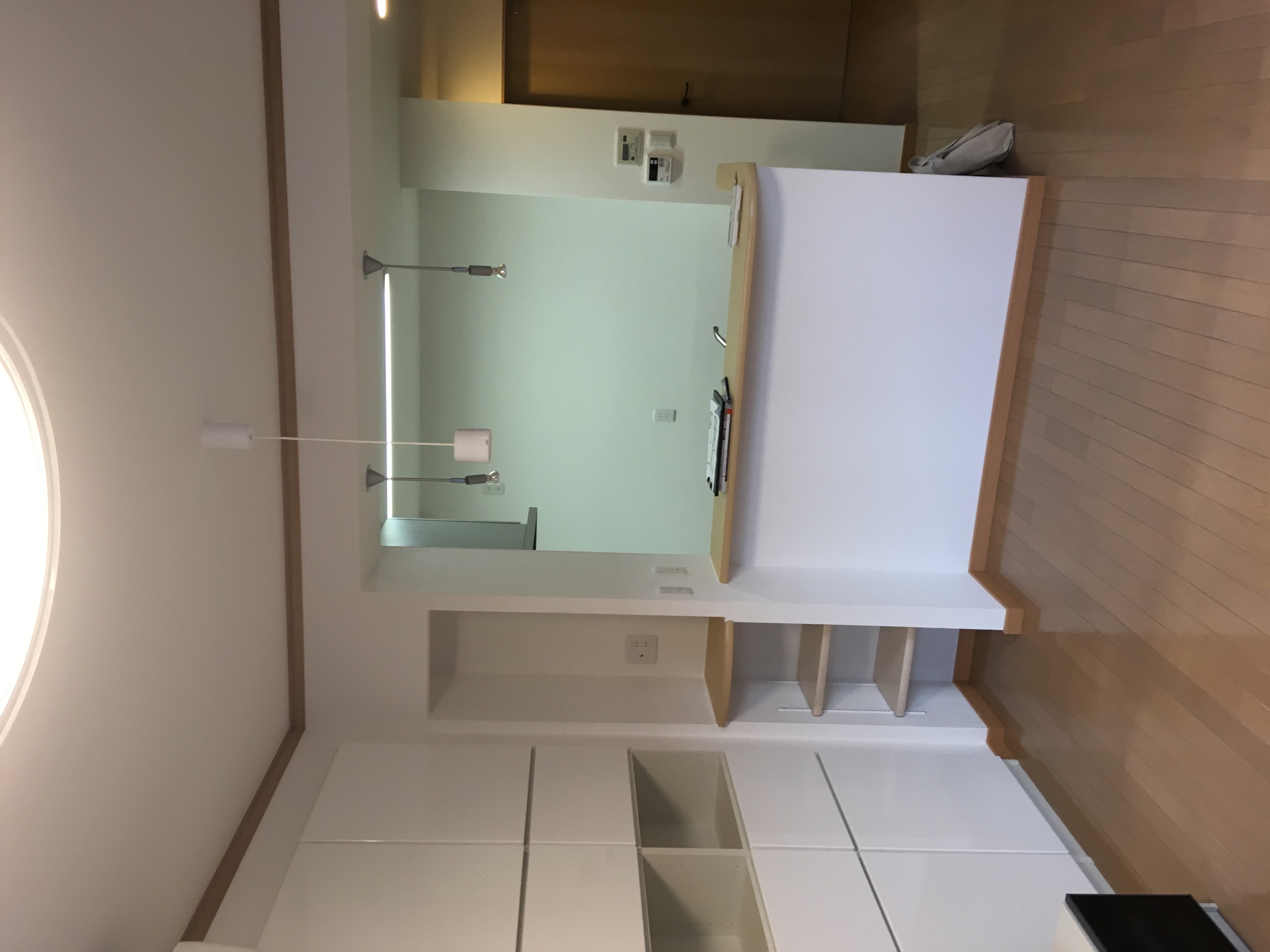 キッチン交換　対面→壁付へ