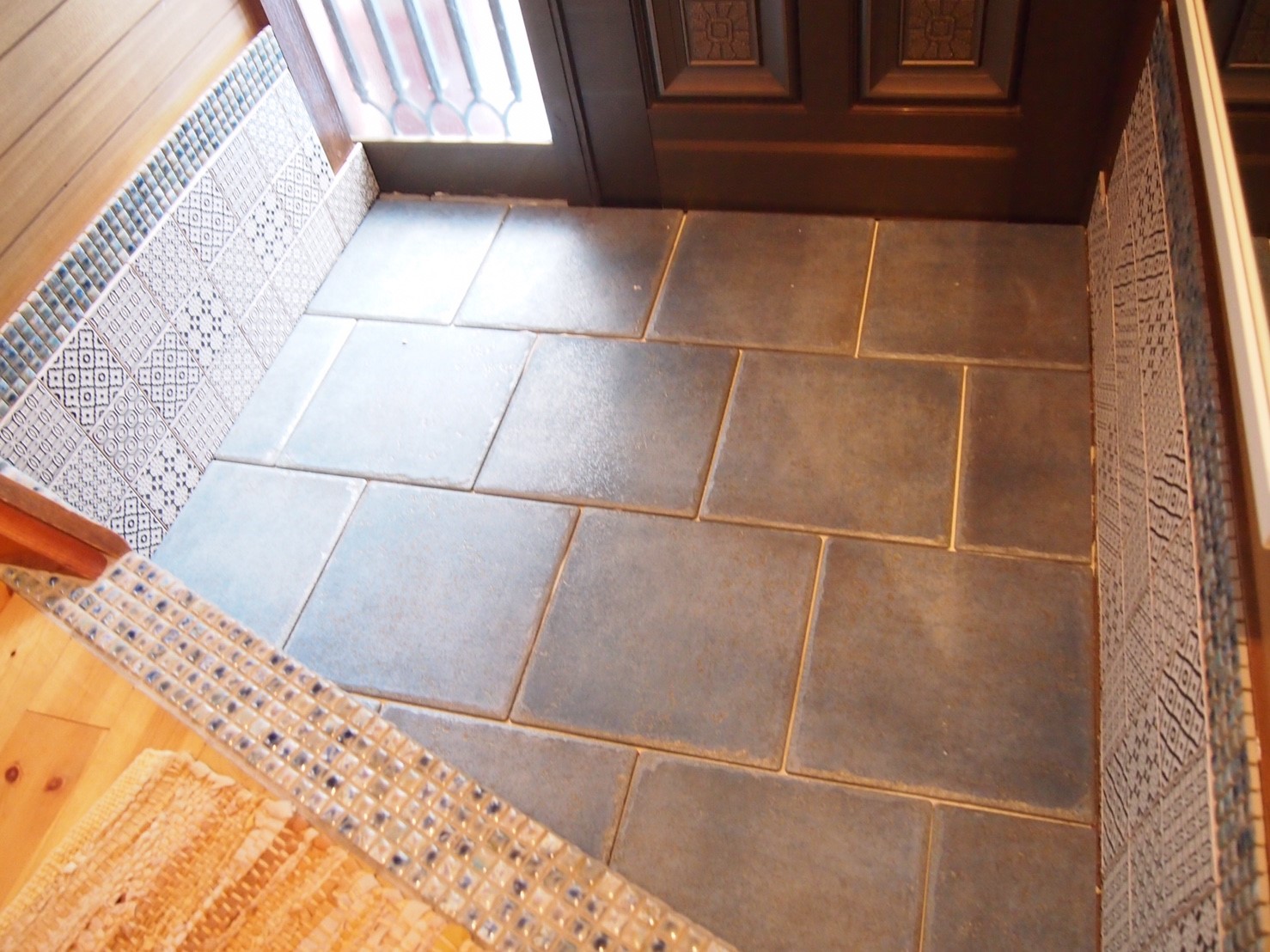 玄関タイルをレトロに可愛くアップデート♪vol.2