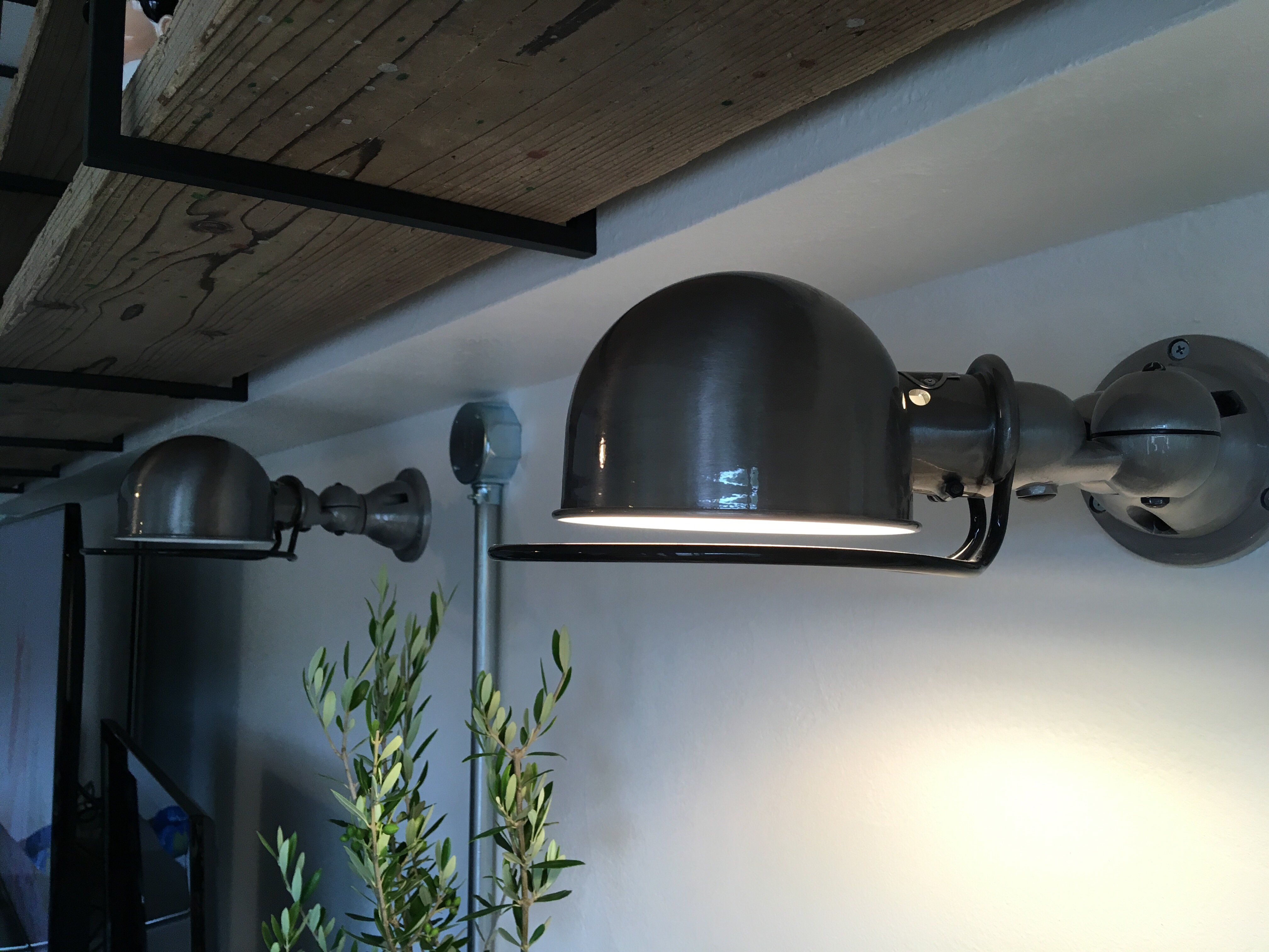 お施主様支給品を活用したマンションリフォームの実例①アンティークドア編