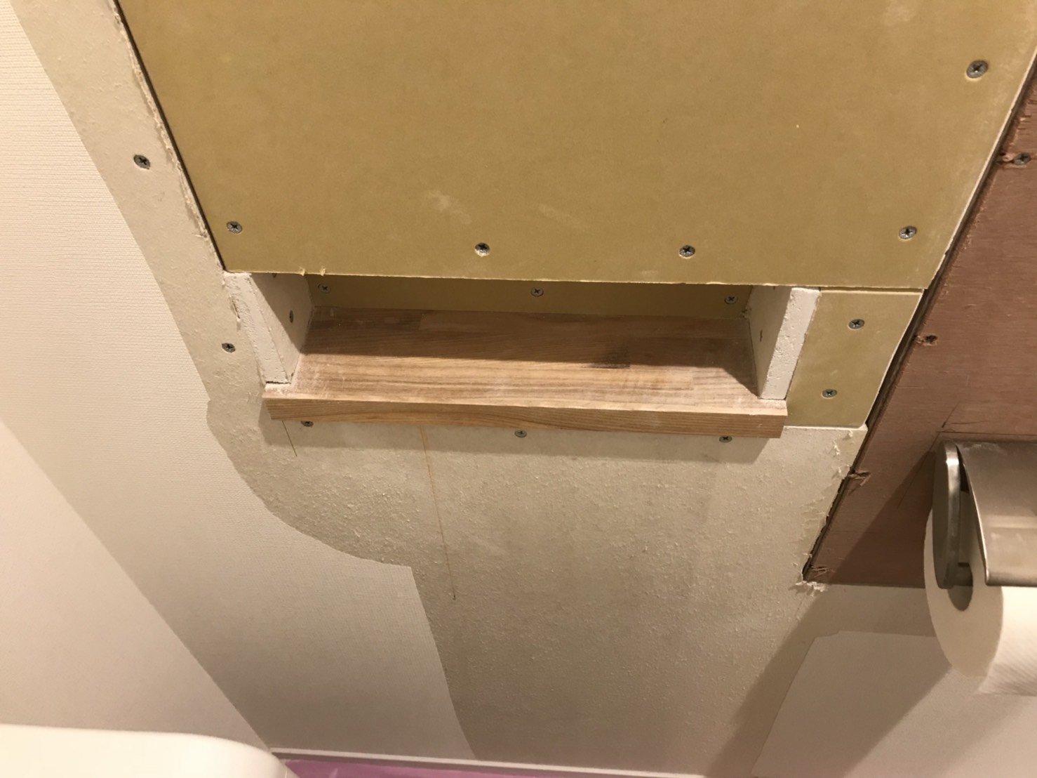 ニッチ造作中！！