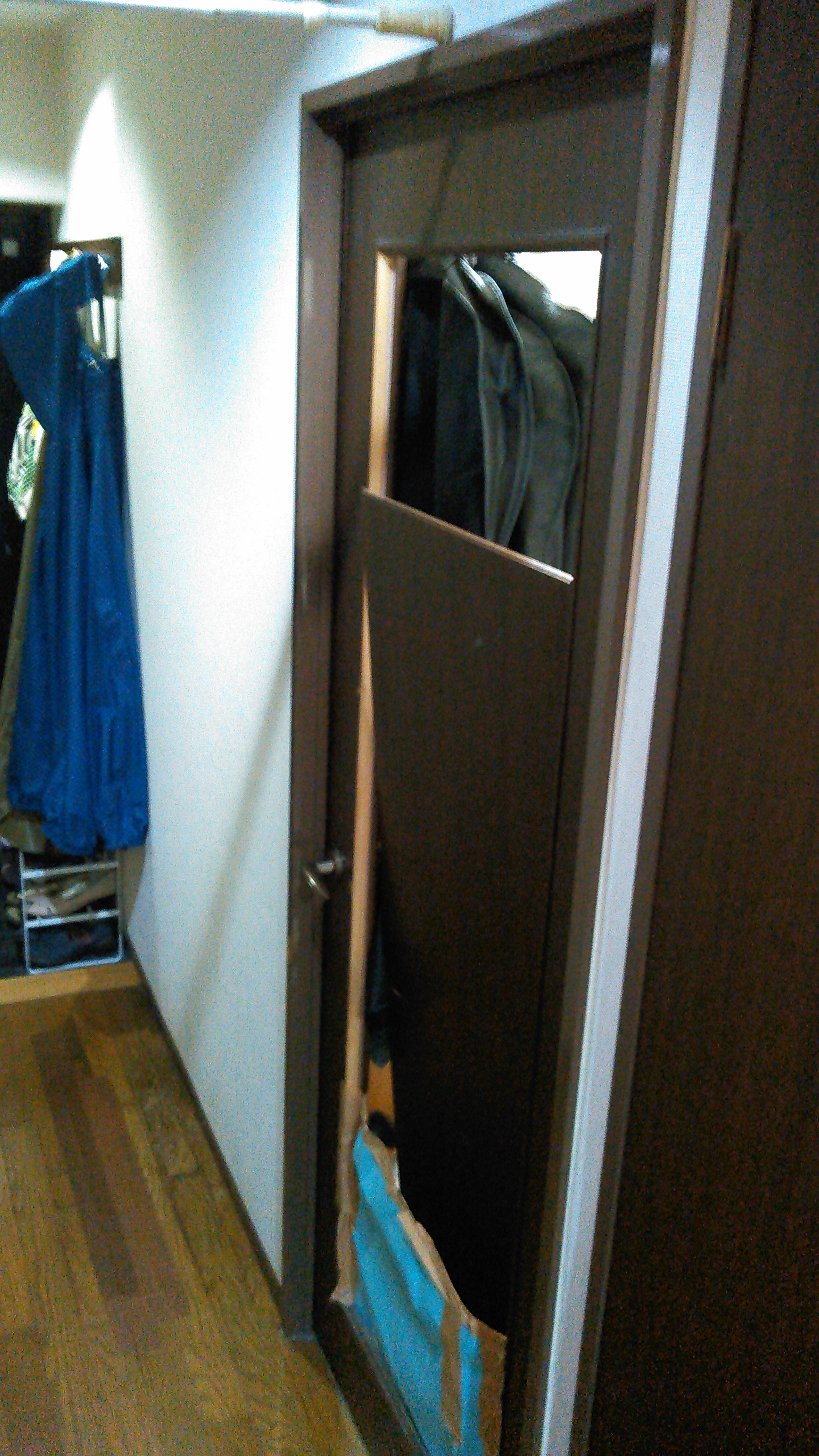 室内ドアの交換