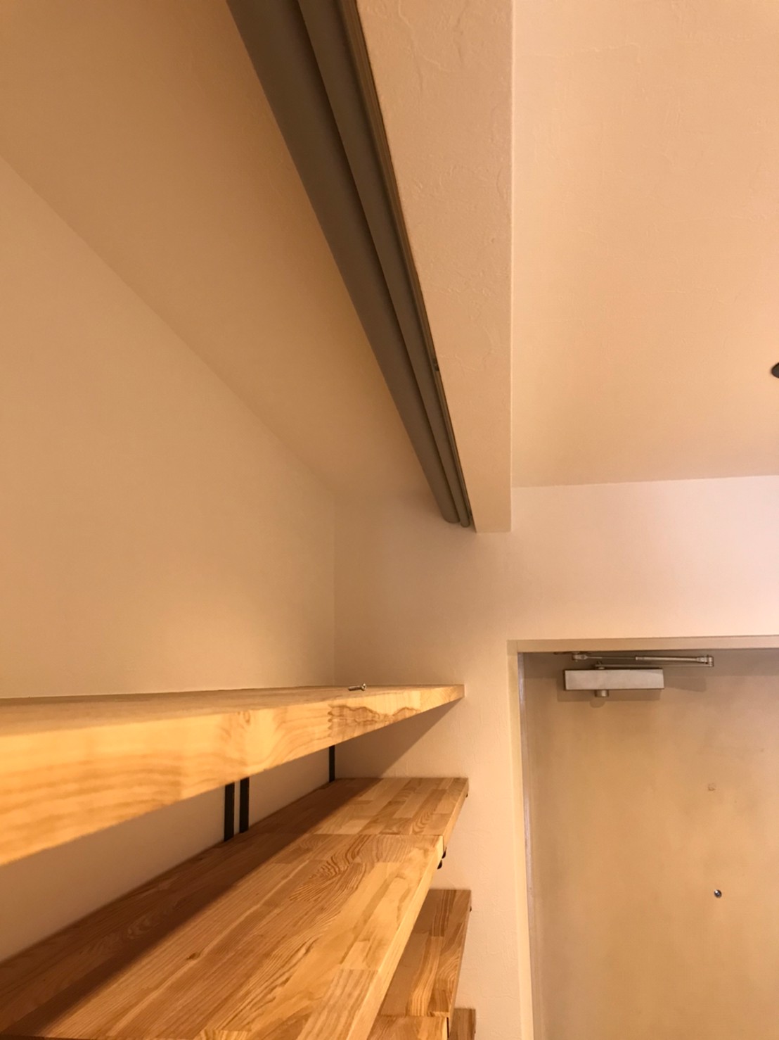 改装工事始めました★【オープンな玄関収納】