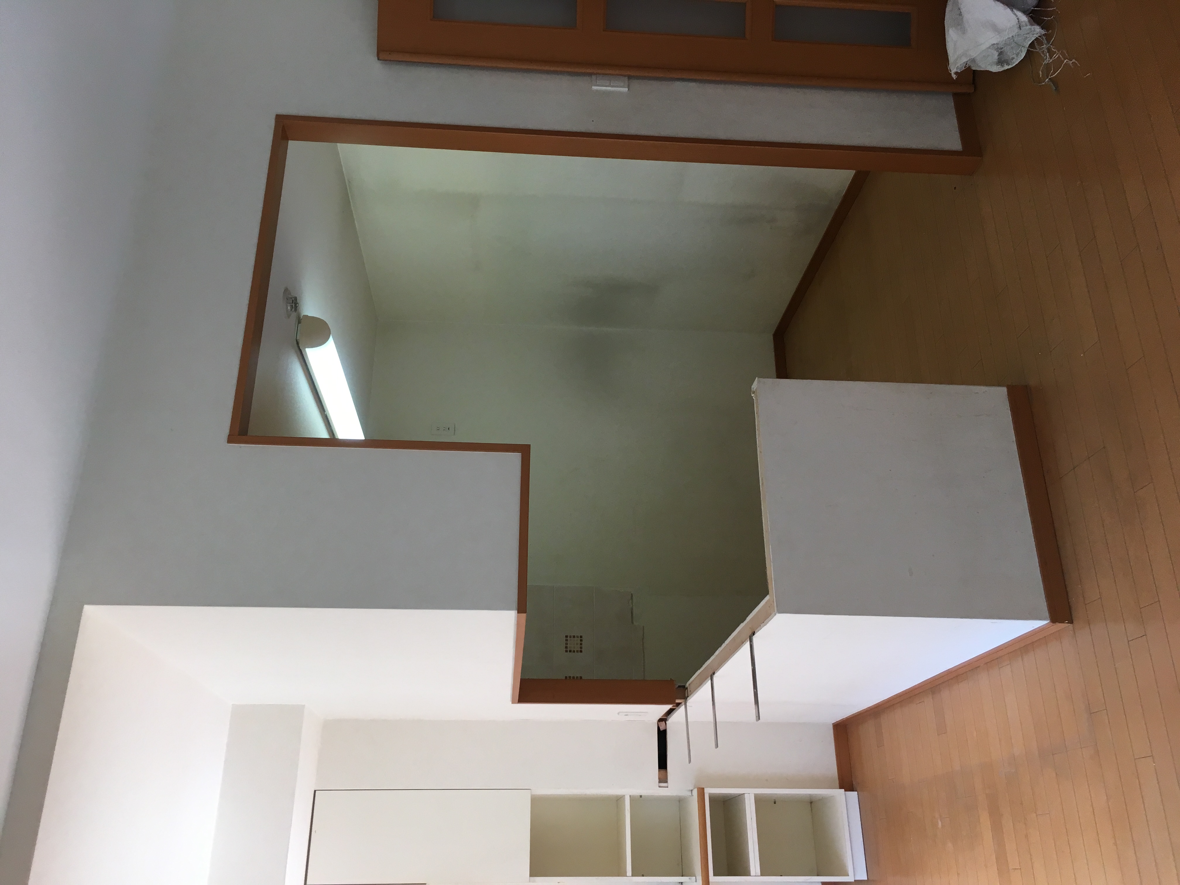 キッチンが明るくなりました♪