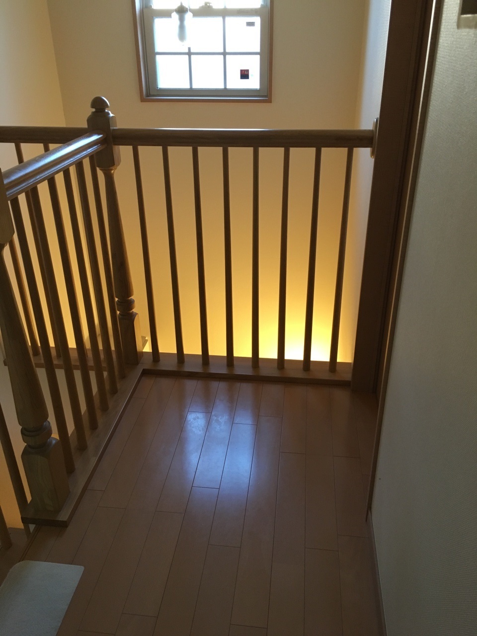 アイアン室内窓で廊下が素敵に！！　ＮＯ.2