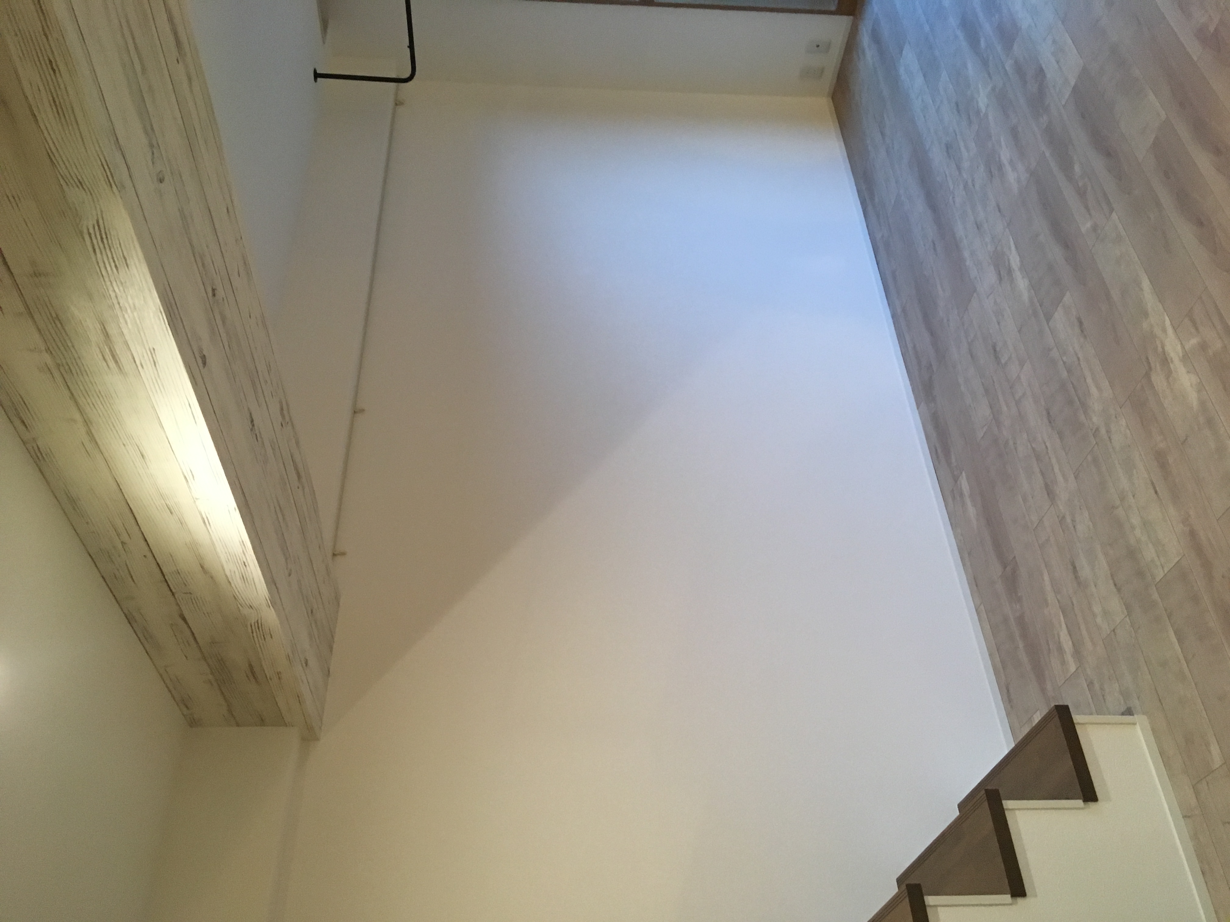 リビングの中のロフト寝室