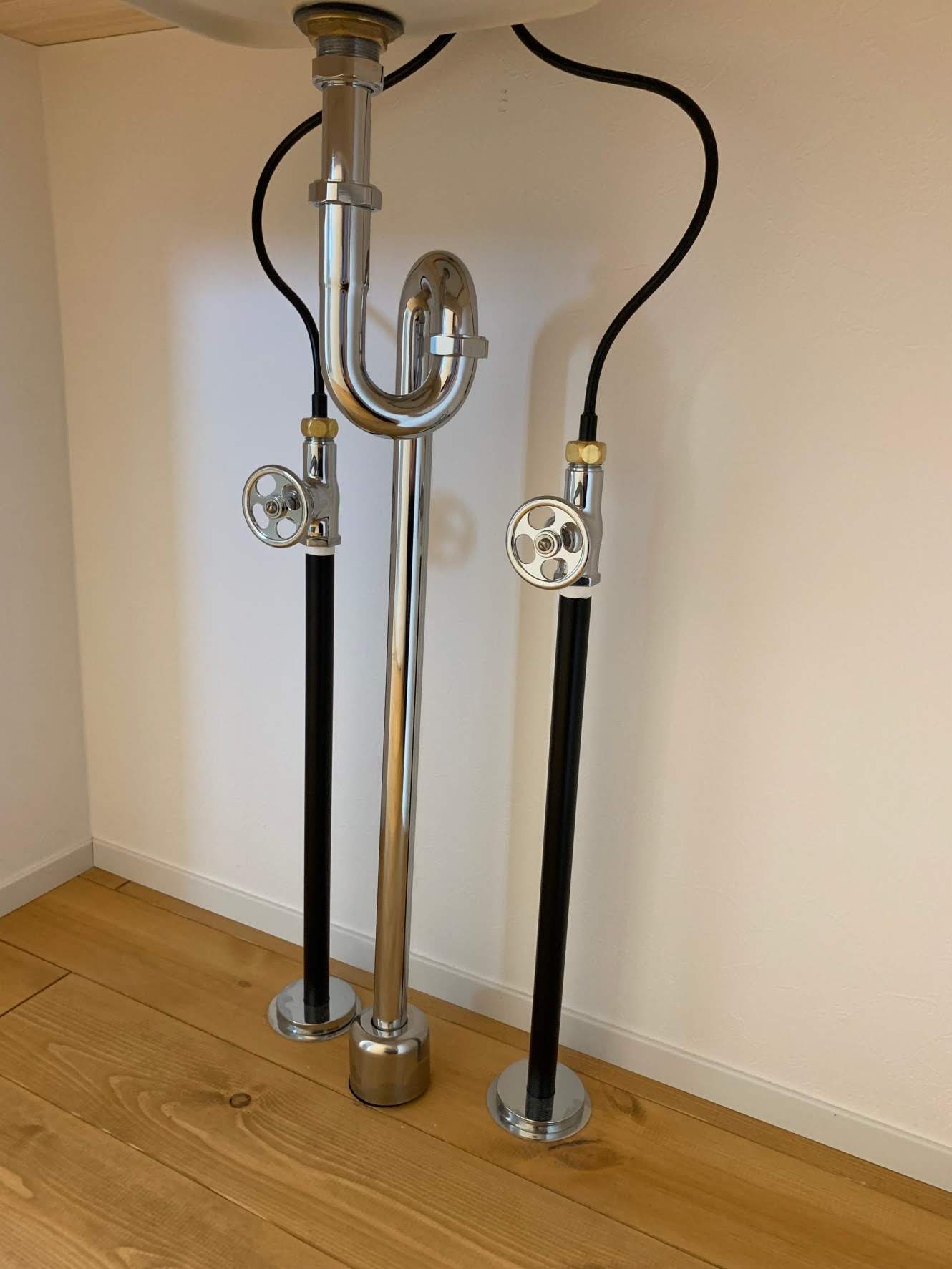 洗面台にこだわりのアイテムを入れてみました！