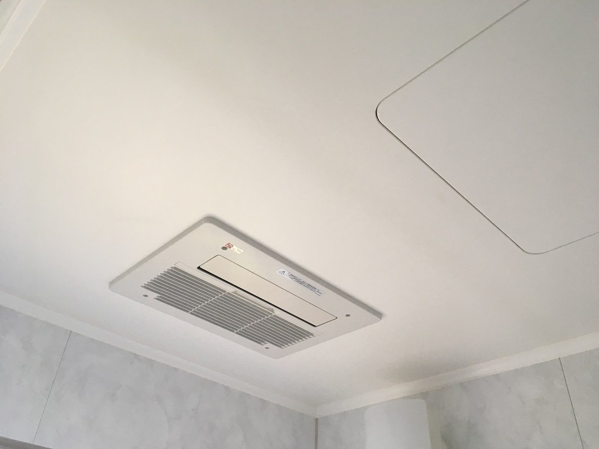 温水式浴室暖房換気乾燥機の交換