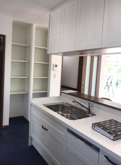改装工事でのキッチン+収納