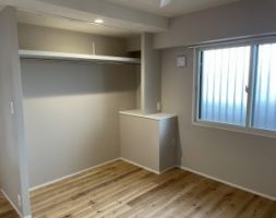 7B85995E-9740-4D0E-9393-04A252E53426