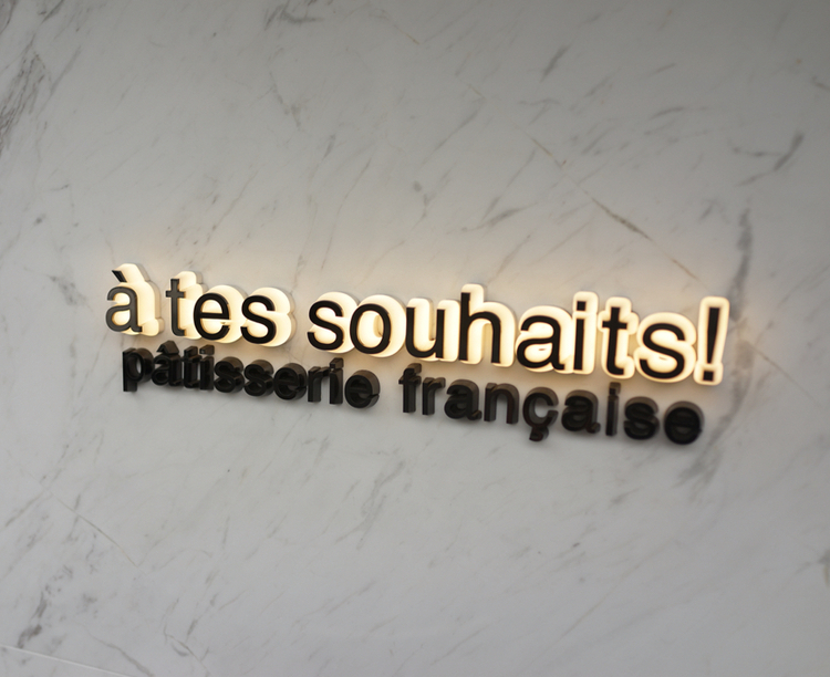 この夏、感動したケーキです。