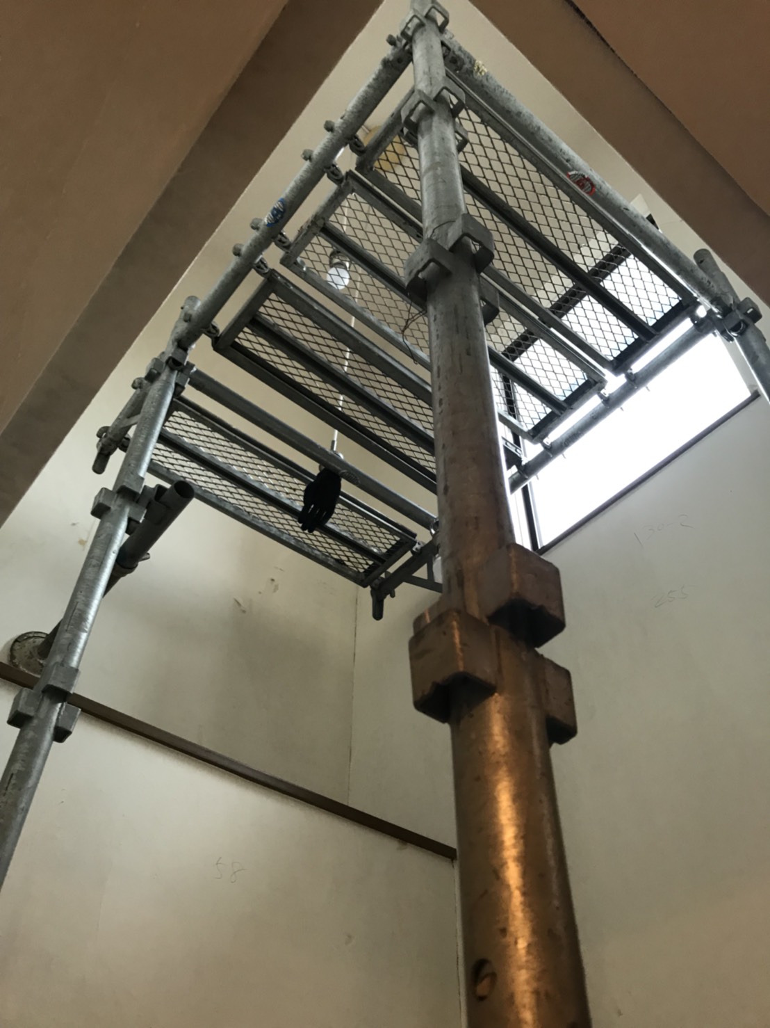 お家の中でも…