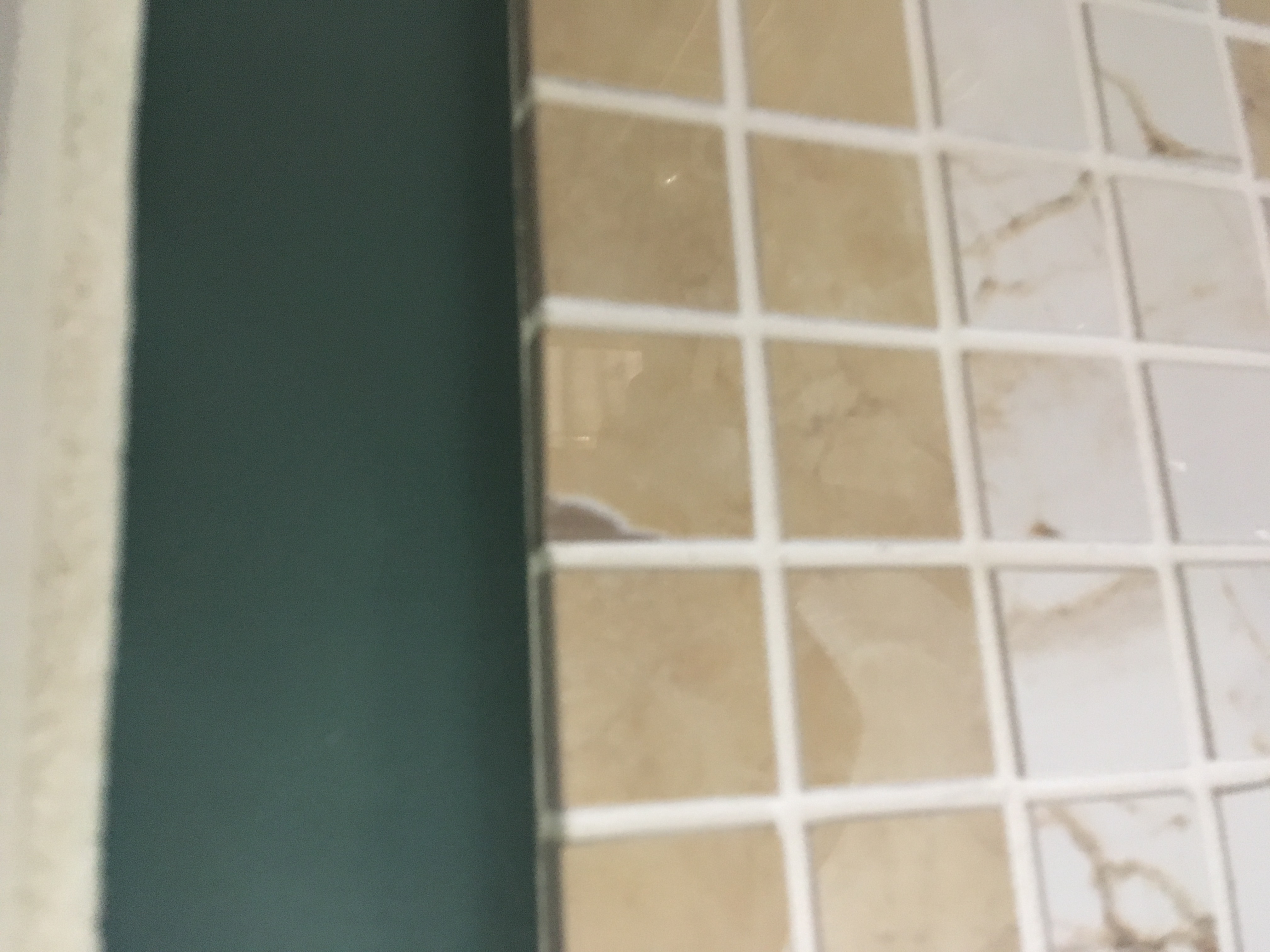 タイルが欠けた！そんな時は…！